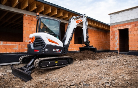 BOBCAT E50
