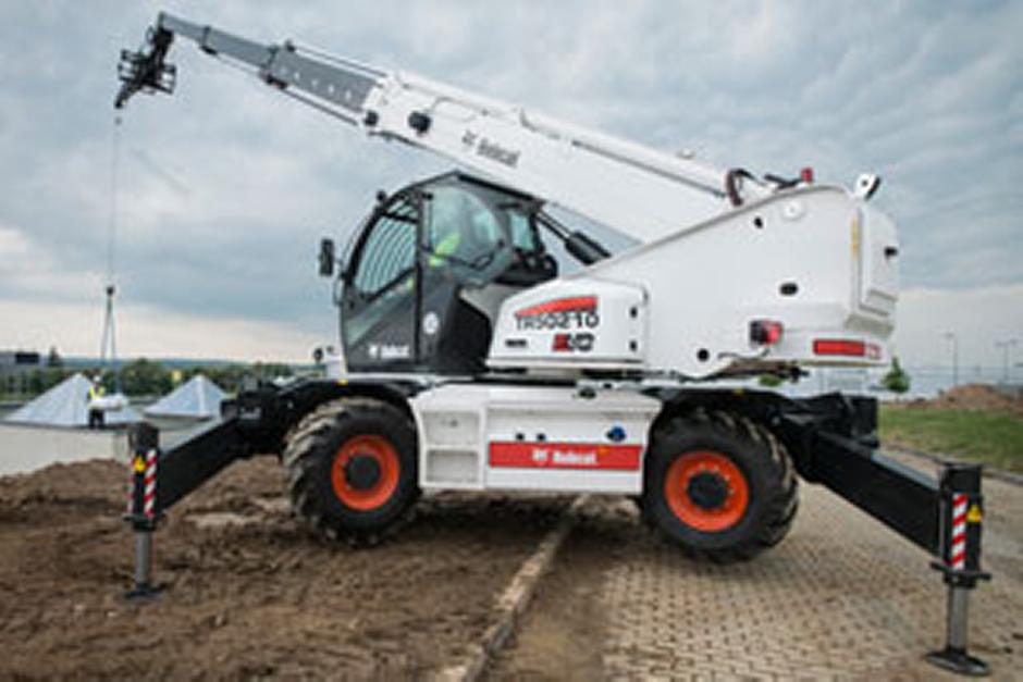 tr50210-winch-with-jib-in-use-image_mg_full BOBCAT TR50210 EVO