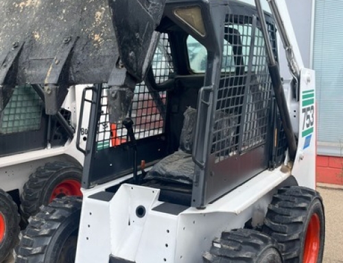 Minicargadora BOBCAT 753